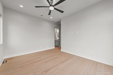 Welcome to this exceptional newly completed construction home - photo 37