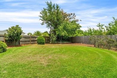 Welcome to this beautifully maintained all-brick home tucked - photo 44