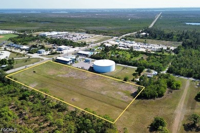 Prime opportunity in the heart of Bokeelia (Pine Island)!! This - photo 1