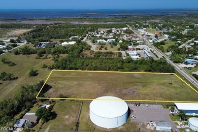 Prime opportunity in the heart of Bokeelia (Pine Island)!! This - photo 2