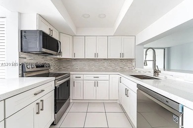 Pine Island Ridge Lakes Condo For Sale in Davie Florida