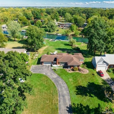 Detroit River Home For Sale in Grosse Ile Michigan