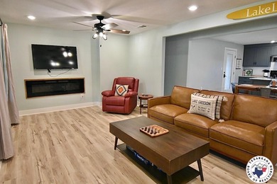 Kirby Lake House - photo 2