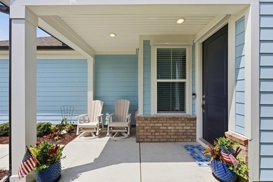 Stunning Pond-View Home in Del Webb Welcome to this beautiful - photo 3