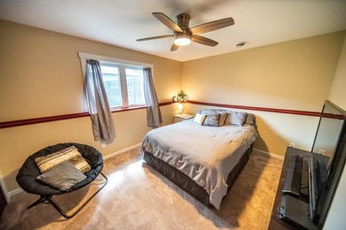Welcome home to this beautifully maintained 3-bedroom, 2-bath - photo 23