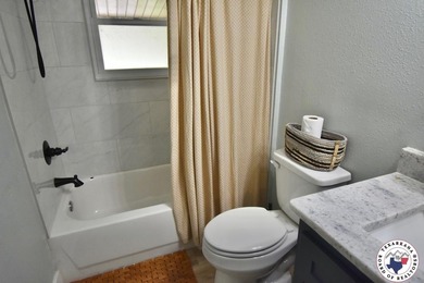 Kirby Lake House - photo 8
