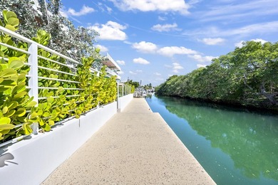 Exceptional Brand New Waterfront Home in a prime Plantation Key - photo 4