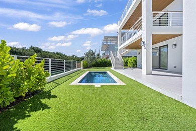 Exceptional Brand New Waterfront Home in a prime Plantation Key - photo 6