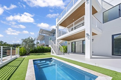 Exceptional Brand New Waterfront Home in a prime Plantation Key - photo 10