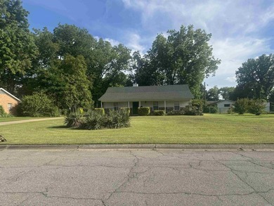 Arkansas River Home Active Under Contract in Little Rock Arkansas