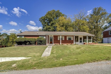 Watts Bar Lake Home Sale Pending in Kingston Tennessee