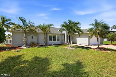 Welcome to your piece of paradise in SE Cape Coral! This - photo 3