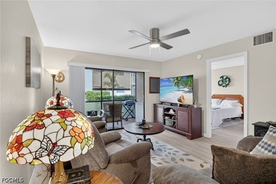 Priced to sell- Sellers say sell! Welcome to Foxmoor- described - photo 8