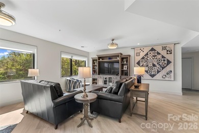 Extraordinary opportunity to own this move-in ready condo - photo 11