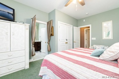 Experience the art of lakefront living at Tropical Paradise, an - photo 11