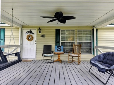 Enjoy the peace and privacy of country living in this - photo 2