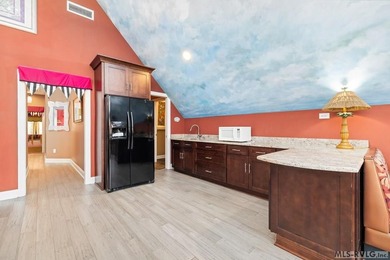 Experience the art of lakefront living at Tropical Paradise, an - photo 15