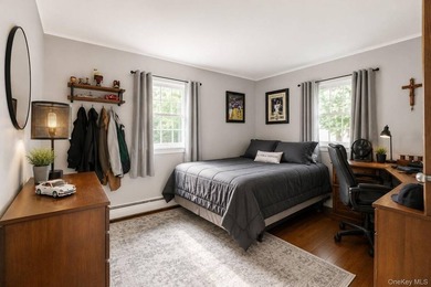 Welcome home to this beautifully maintained Colonial, perfectly - photo 16