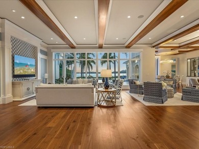Positioned on an irreplaceable stretch of beachfront within the - photo 7