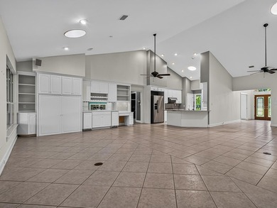 NEW ROOF with acceptable offer! Custom All-Brick Pool Home in - photo 19