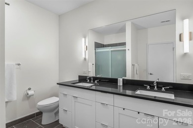 Extraordinary opportunity to own this move-in ready condo - photo 20