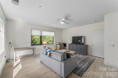 Extraordinary opportunity to own this move-in ready condo - photo 22