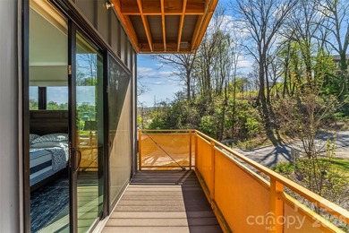 Extraordinary opportunity to own this move-in ready condo - photo 25