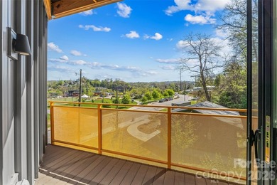 Extraordinary opportunity to own this move-in ready condo - photo 26