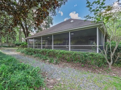 NEW ROOF with acceptable offer! Custom All-Brick Pool Home in - photo 38