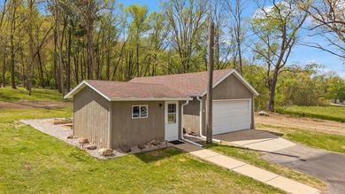 Experience country living with stunning views in this - photo 40