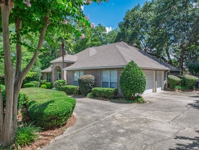 NEW ROOF with acceptable offer! Custom All-Brick Pool Home in - photo 42
