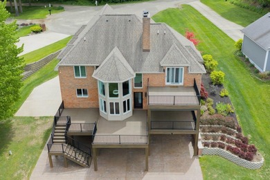 5 BD 4 BA, 4,173-sq-ft 2-story brick home, .25-acre lot w/ 101 - photo 4