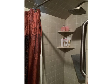 A beautiful 2-story 2486 sq ft home in a nice location close to - photo 47