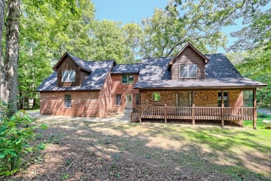 Lake Home For Sale in Hiawassee, Georgia