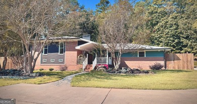 Piney Woods Lake Home For Sale in Lagrange Georgia