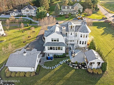 Perched atop prestigious Beacon Hill, this exceptional seashore - photo 2