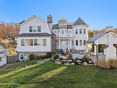 Perched atop prestigious Beacon Hill, this exceptional seashore - photo 3