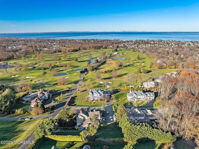 Perched atop prestigious Beacon Hill, this exceptional seashore - photo 7