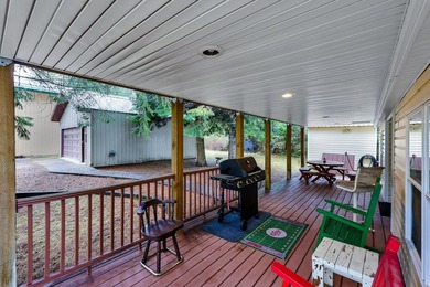 Motivated Seller, Bring us an offer. This 2 Bedroom, 1 bath home - photo 3