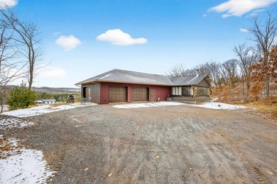Unrivaled Security Meets Rustic Elegance on 17 acres with - photo 4