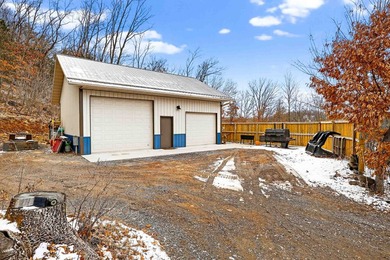 Unrivaled Security Meets Rustic Elegance on 17 acres with - photo 6