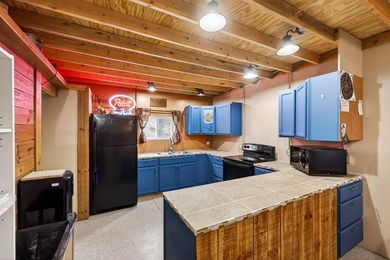 Unrivaled Security Meets Rustic Elegance on 17 acres with - photo 7