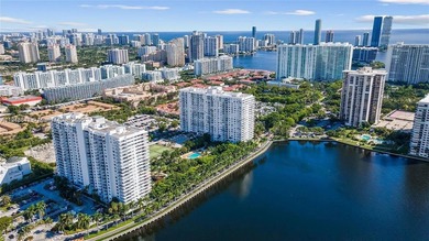 Little Maule Lake Condo For Sale in Aventura Florida