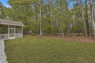 Immaculate, move-in-ready 1-story open-plan home with 2-car - photo 8