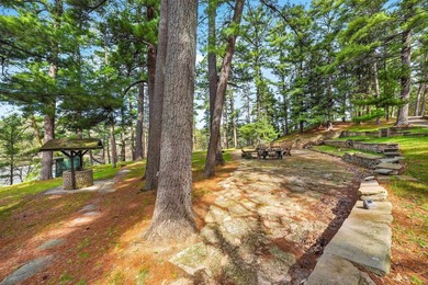 Experience the best of the Dells from your own private log cabin - photo 14