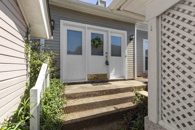 Lake Townhome/Townhouse For Sale in Jackson, Mississippi
