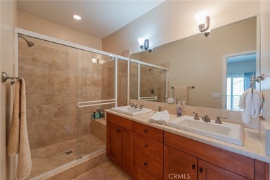 Beautiful move-in ready townhome located in a small development - photo 22