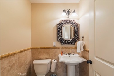 Beautiful move-in ready townhome located in a small development - photo 25