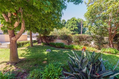 Beautiful move-in ready townhome located in a small development - photo 37