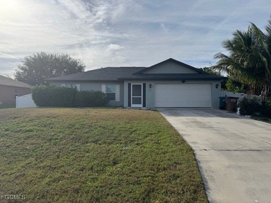 Cape Coral Lakes Area Home For Sale in Cape Coral Florida